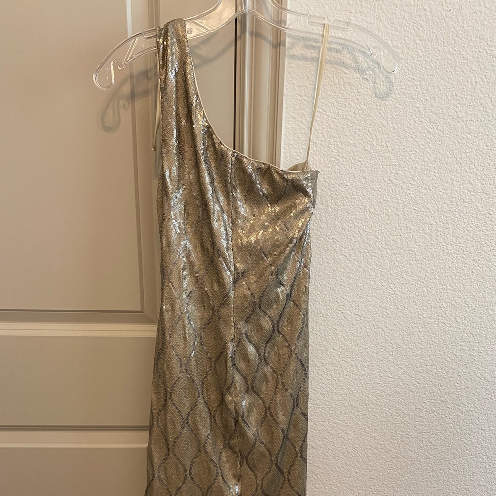Love Reign Sparkly Sequined One-Shoulder Party Dress - Picture 2 of 5